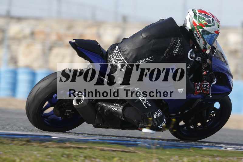 /Archiv-2024/01 26.-28.01.2024 Moto Center Thun Jerez/Gruppe gruen-green/backside